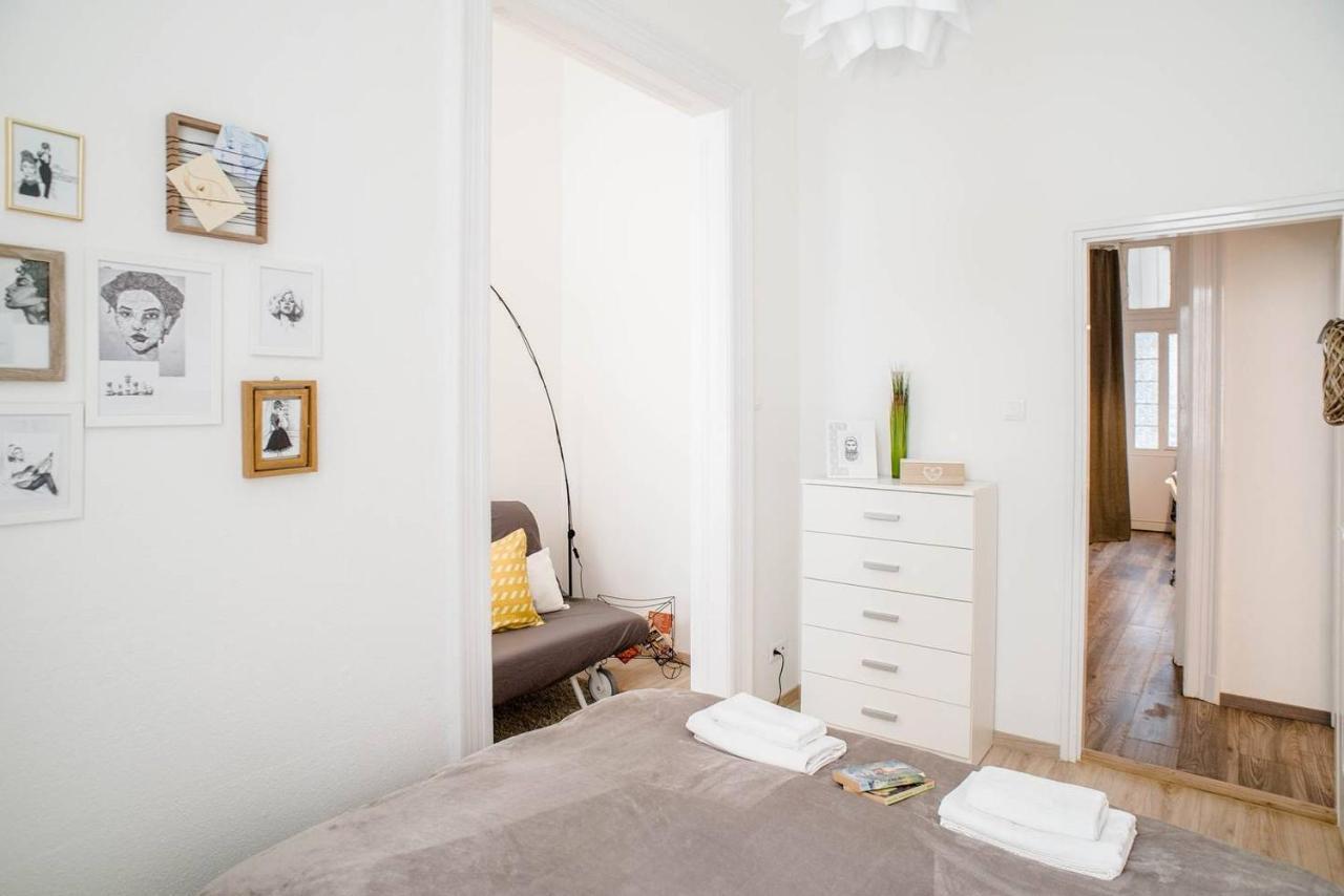 Comfy, Renewed 3 Bedroom Apt In Center Budapest Ngoại thất bức ảnh