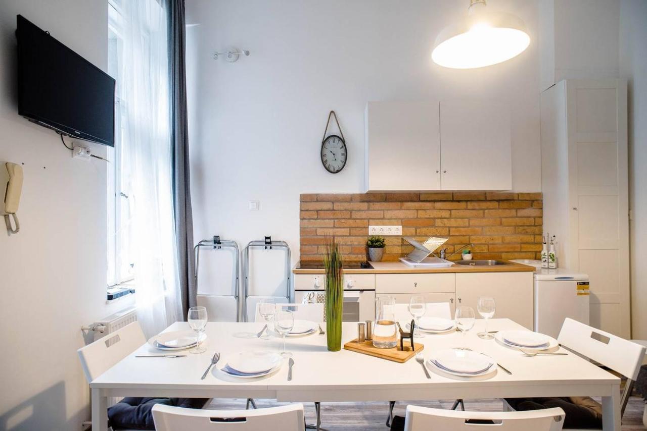 Comfy, Renewed 3 Bedroom Apt In Center Budapest Ngoại thất bức ảnh
